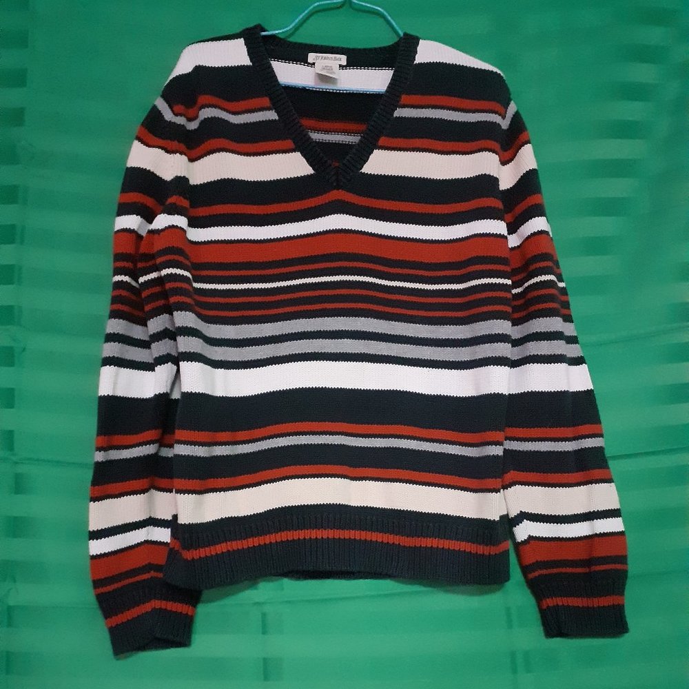 ST. JOHN'S BAY LARGE GRANDE SWEATER PRE OWNED